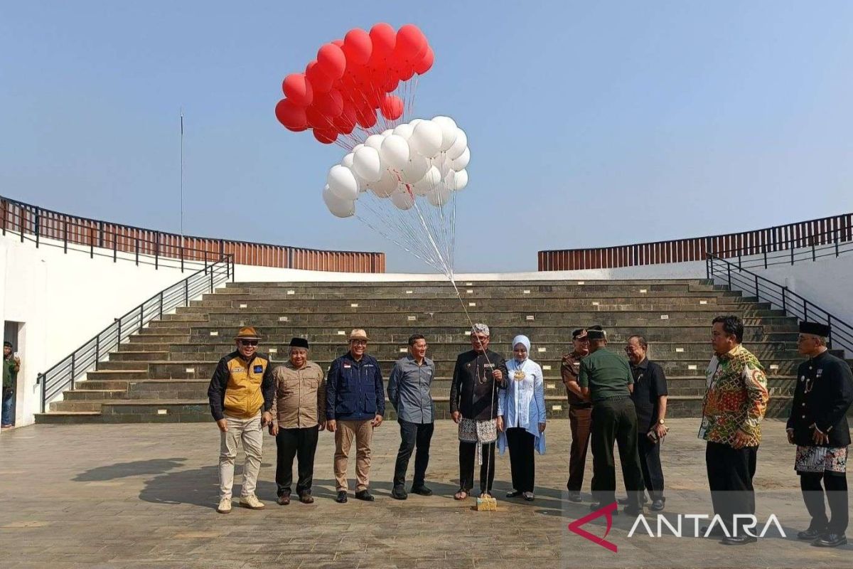 Gubernur Jabar beri kado alun-alun di Hari Jadi ke-73 Kabupaten Bekasi