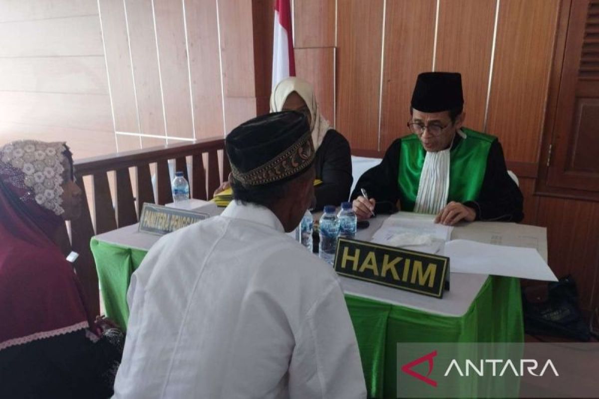 83 pasutri ikut isbat nikah massal pada Hari Jadi ke-73 Kabupaten Bekasi