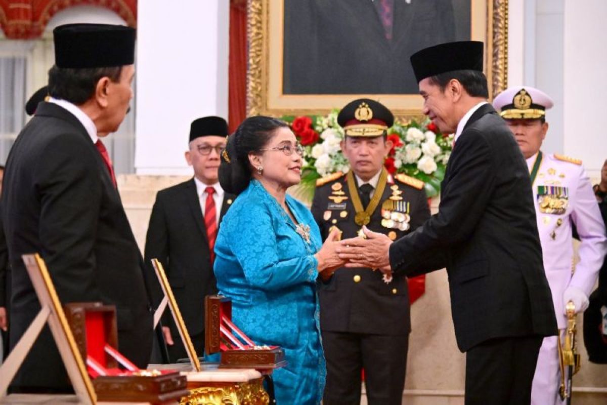 Tiga begawan budaya Indonesia raih gelar tanda kehormatan dari Presiden