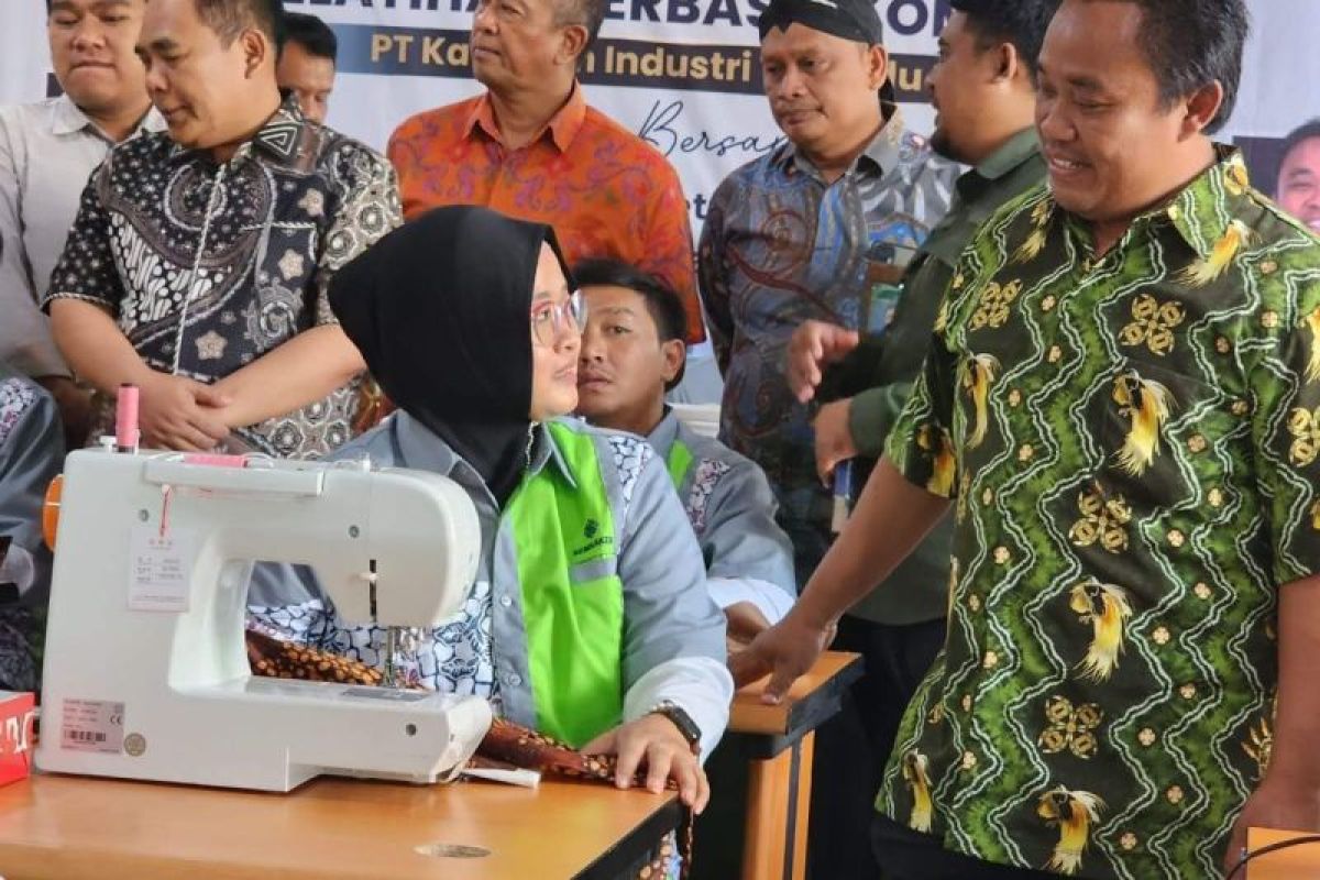 Ministry conducts vocational training to empower Batang residents