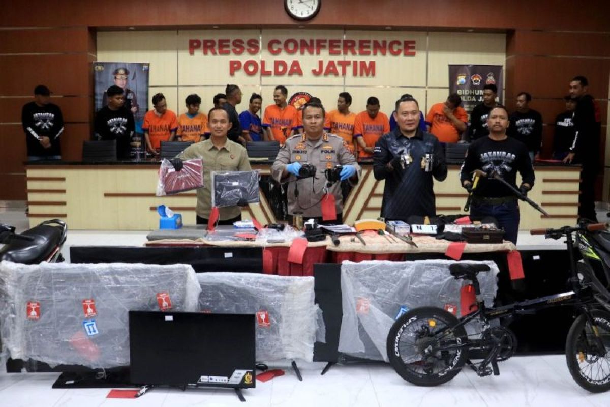 Polda Jatim tangkap tujuh komplotan pembobol rumah dan pencurian motor