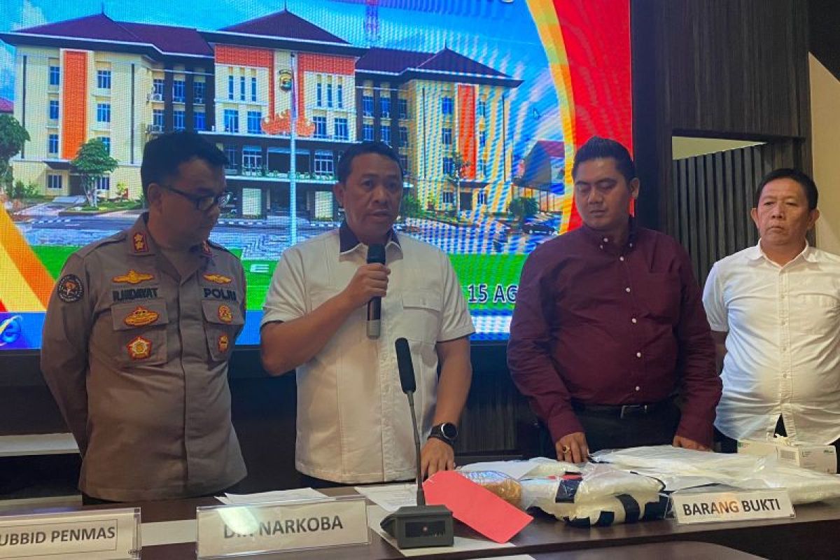 Polda Lampung tangkap tiga kurir dengan barang bukti 11,38 kilogram