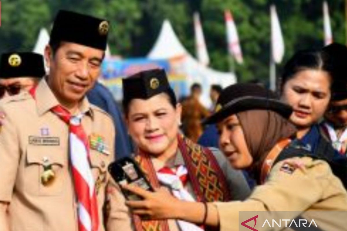 Presiden dan Ibu Iriana tinjau Raimuna Nasional XII