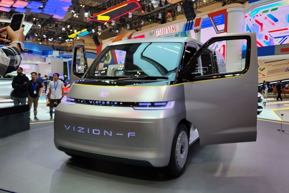 Mobil konsep BEV Daihatsu VIZION--F mejeng di gelaran GIIAS 2023