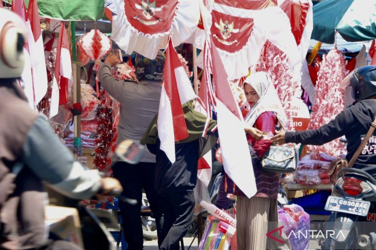 Omset penjualan atribut kemerdekaan meningkat 500 persen di Banjarmasin