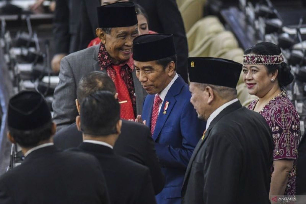 Presiden Jokowi sampaikan RAPBN 2024 usulkan gaji ASN/TNI/Polri naik 8 persen