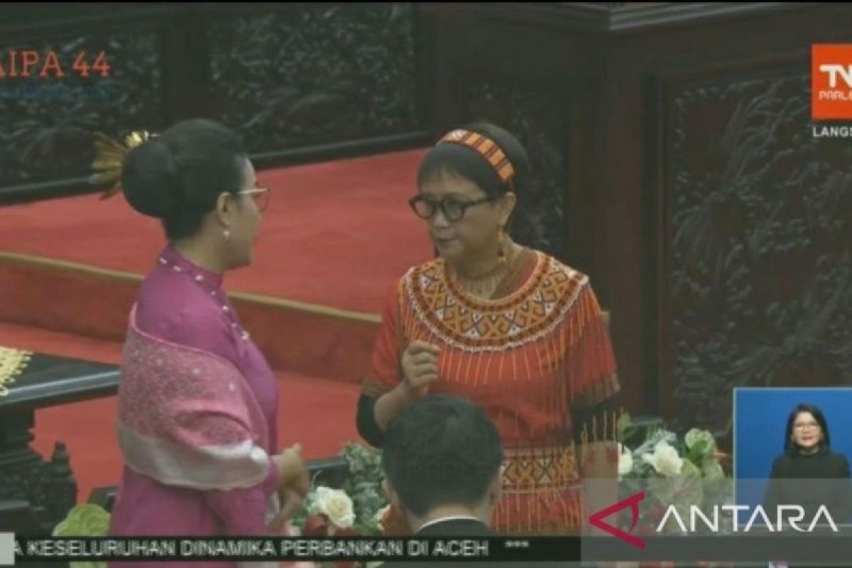 Menlu RI Retno Marsudi pakai baju adat Toraja saat hadiri Sidang Tahunan MPR 2023