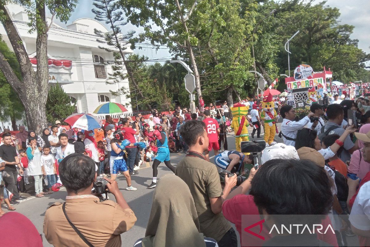 Pemprov Sumut gelar pawai pembangunan  meriahkan HUT RI