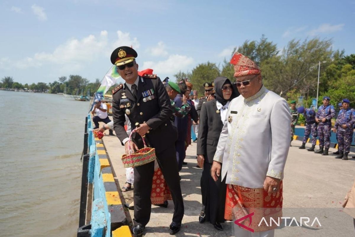 HUT RI - Belitung Timur gelar tabur bunga kenang jasa pahlawan