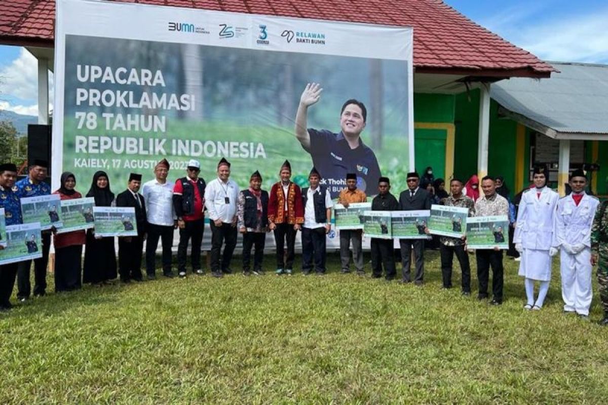 Relawan Bakti BUMN Batch IV jalankan program sosial kemasyarakatan di Namlea Maluku