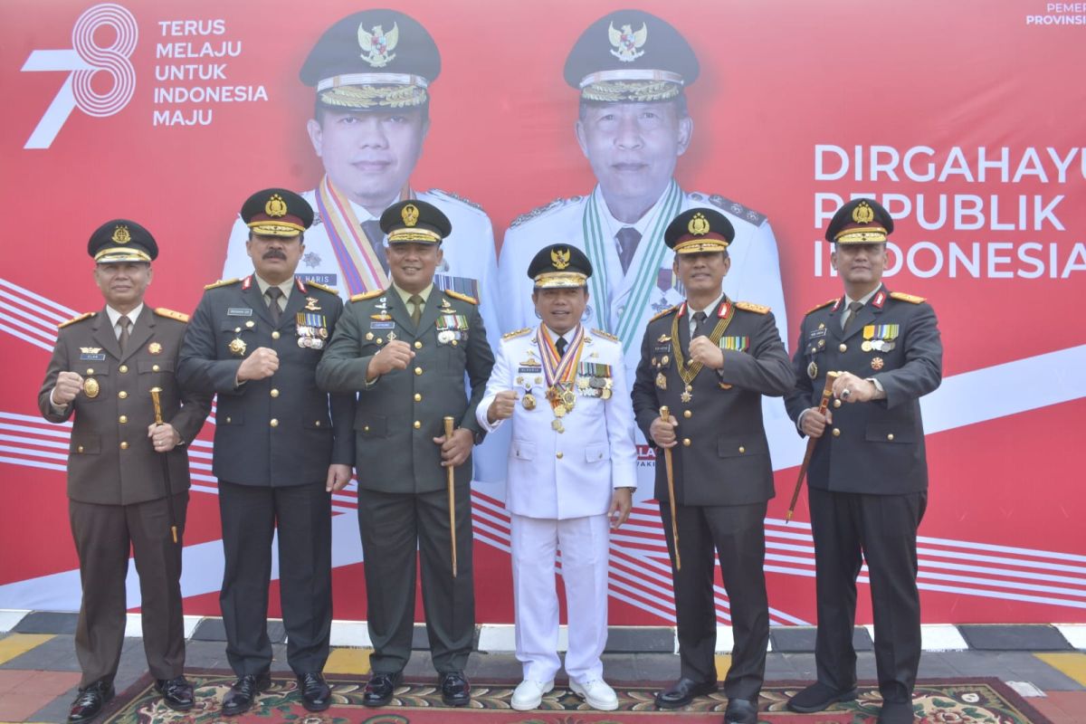 Kapolda Jambi ikuti upacara HUT RI di lapangan Kantor Gubernur