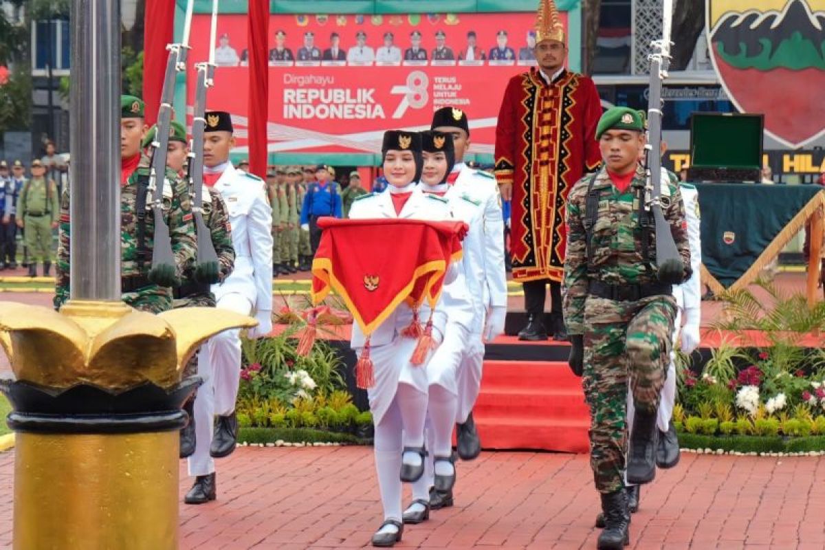 Bobby Nasution pimpin upacara HUT Kemerdekaan Republik Indonesia ke-78