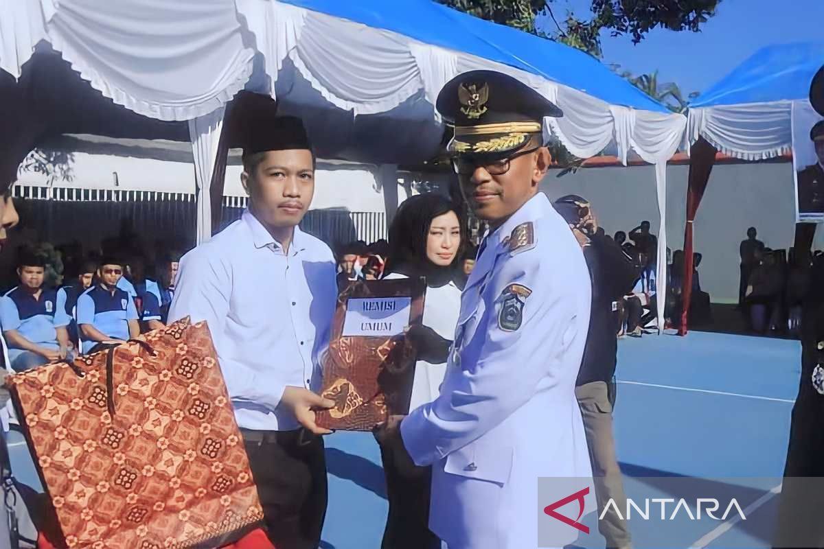 Bupati Takalar serahkan SK remisi Hari kemerdekaan kepada 304 WBP