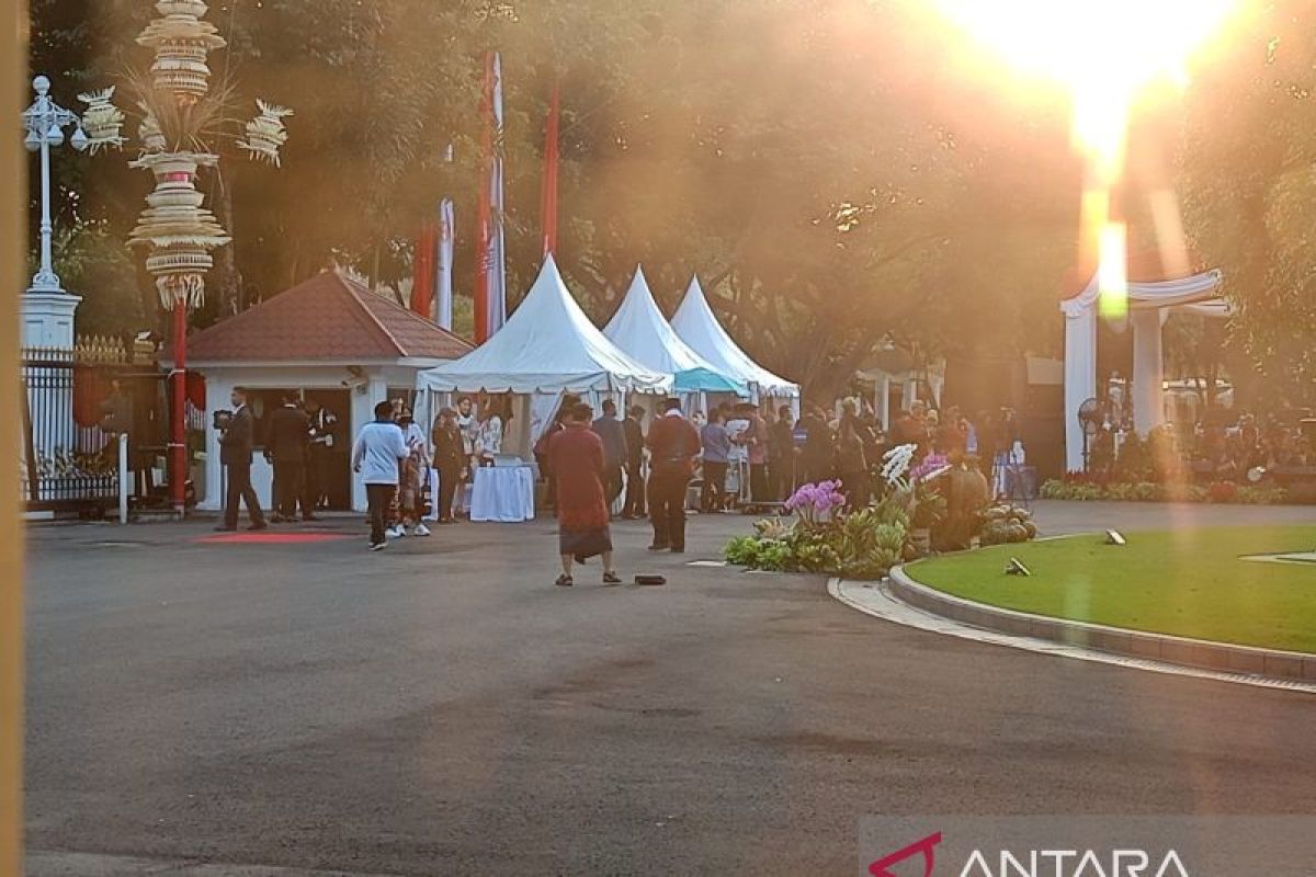 Tamu undangan HUT RI mulai datangi Istana Kepresidenan Jakarta