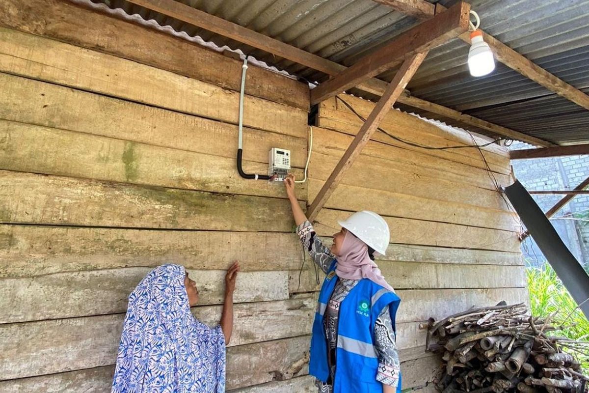 Srikandi PLN salurkan listrik ke daerah 3T di Sulawesi