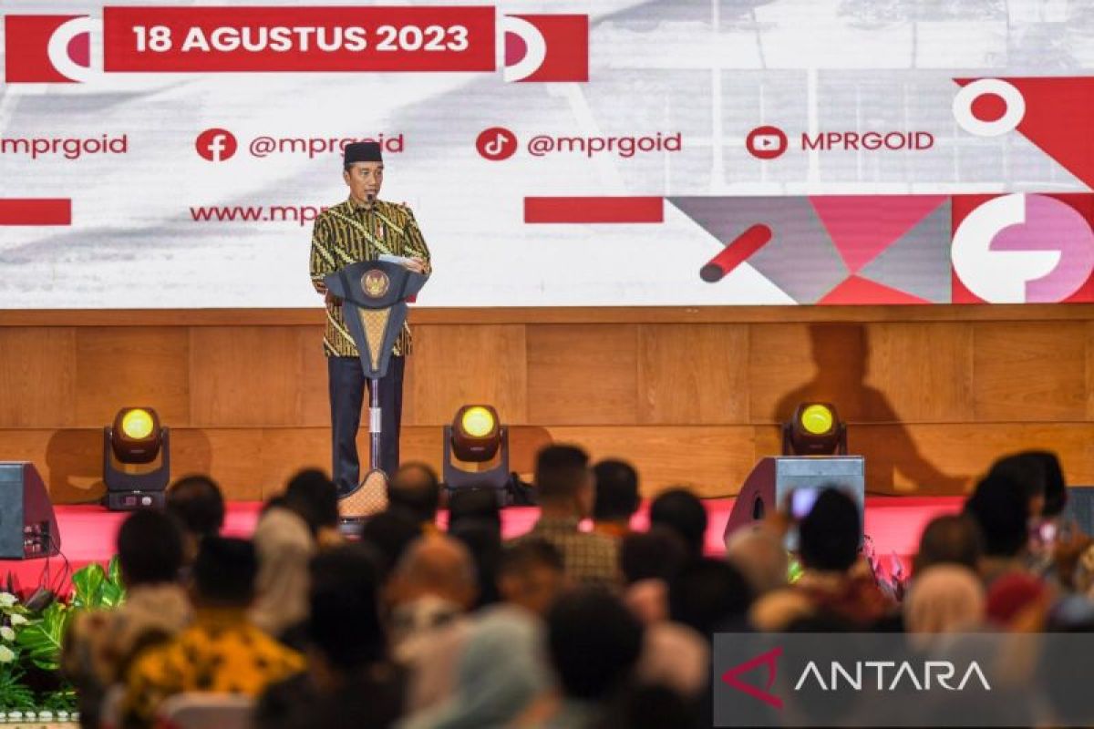Offering EV subsidy to create competitive investment climate: Jokowi