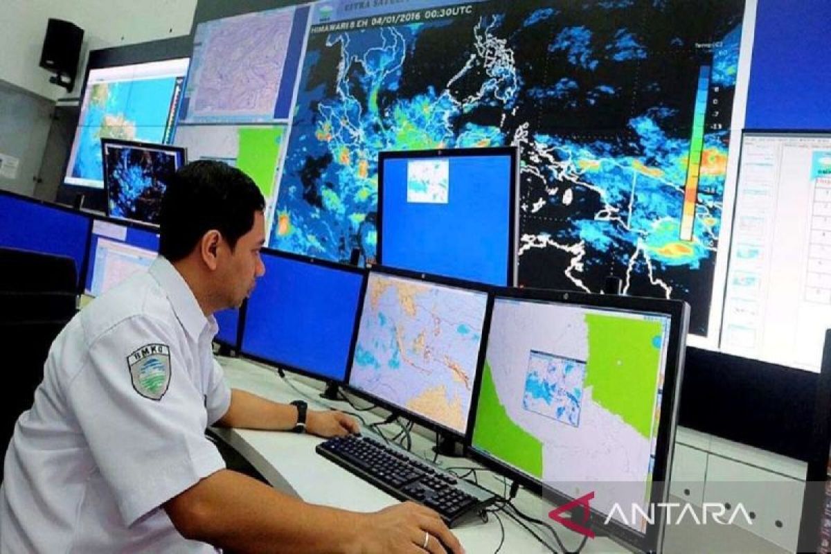 Sebagian wilayah Indonesia diprediksi BMKG turun hujan