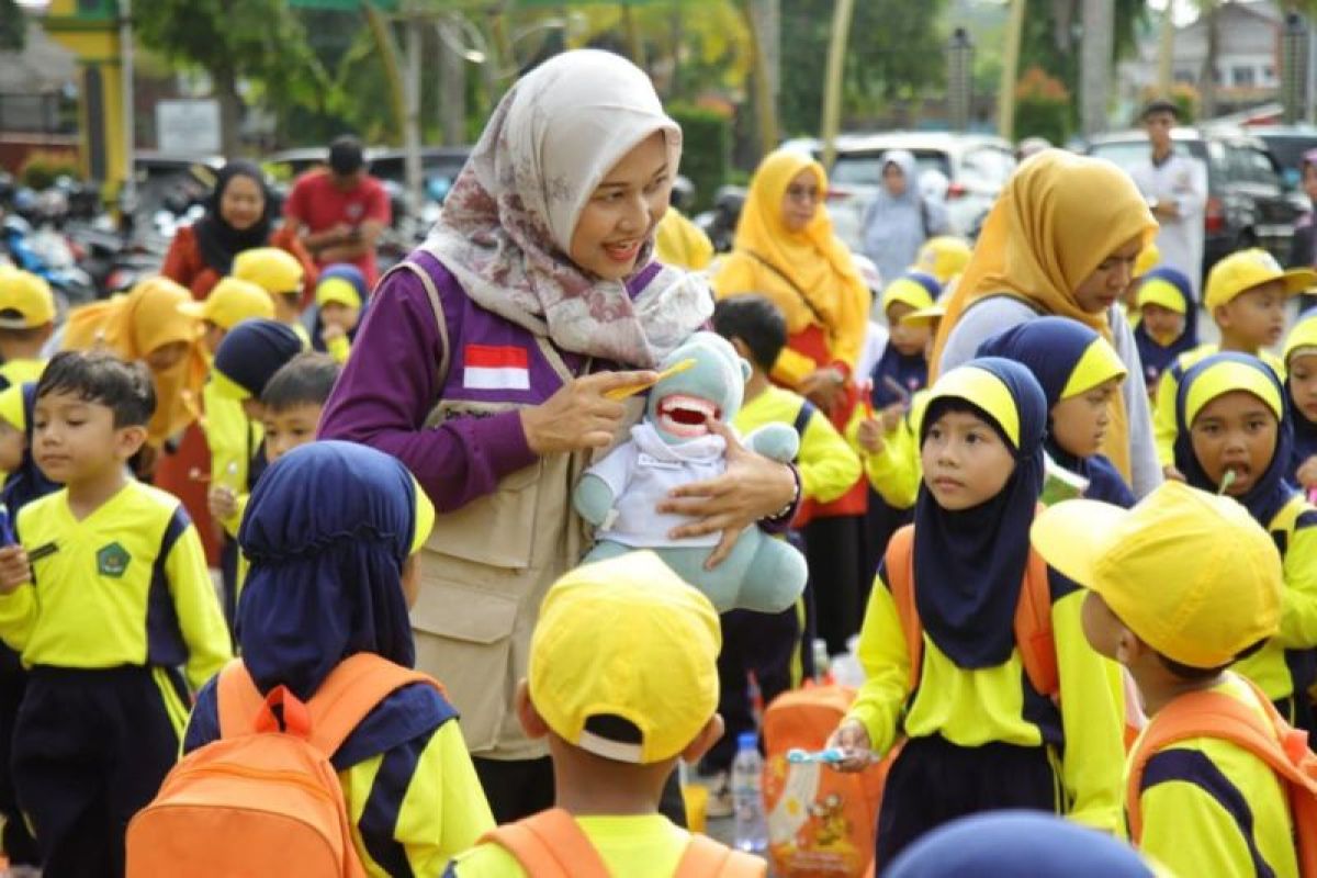 700 siswa Tanjungpinang ikuti gerakan gosok gigi bersama