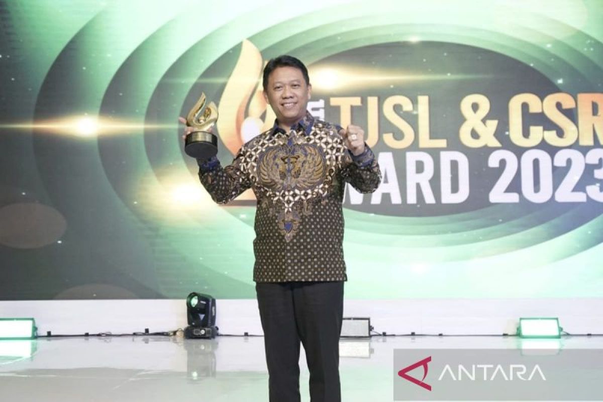 Pupuk Kaltim raih empat penghargaan platinum TJSL dan CSR Award 2023