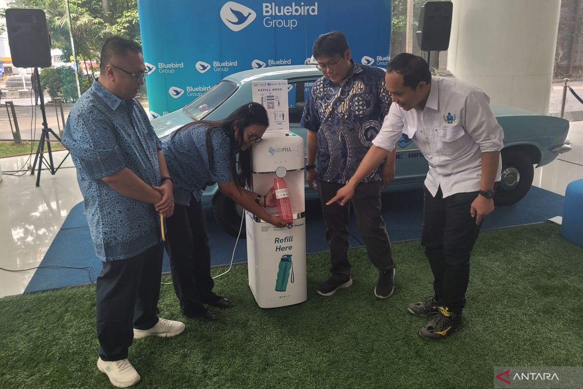 51 Tahun Bluebird, semakin andal menjaga bumi hijau dan langit biru