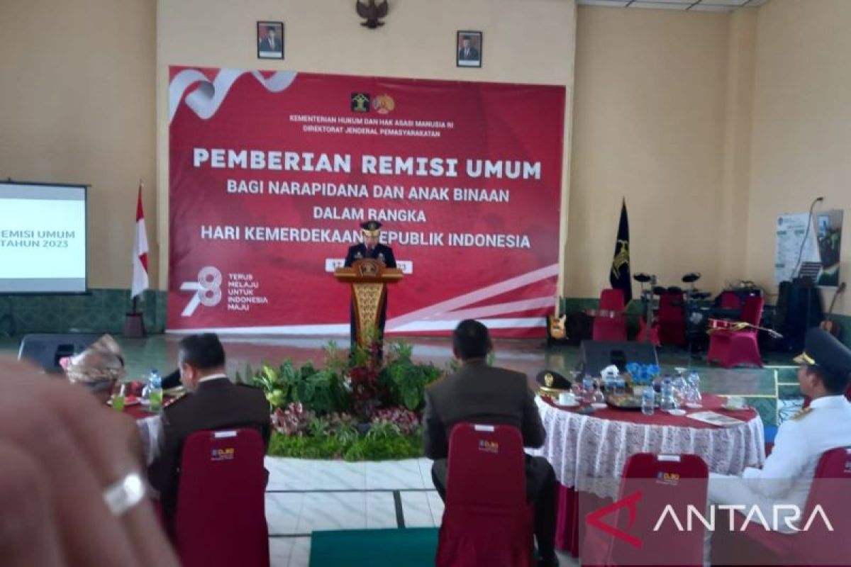 Kemenkumham Babel serahkan 200 sertifikat keterampilan WBP