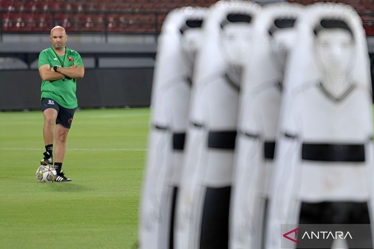 Pelatih PSM Makassar waspadai para pemain depan Persebaya