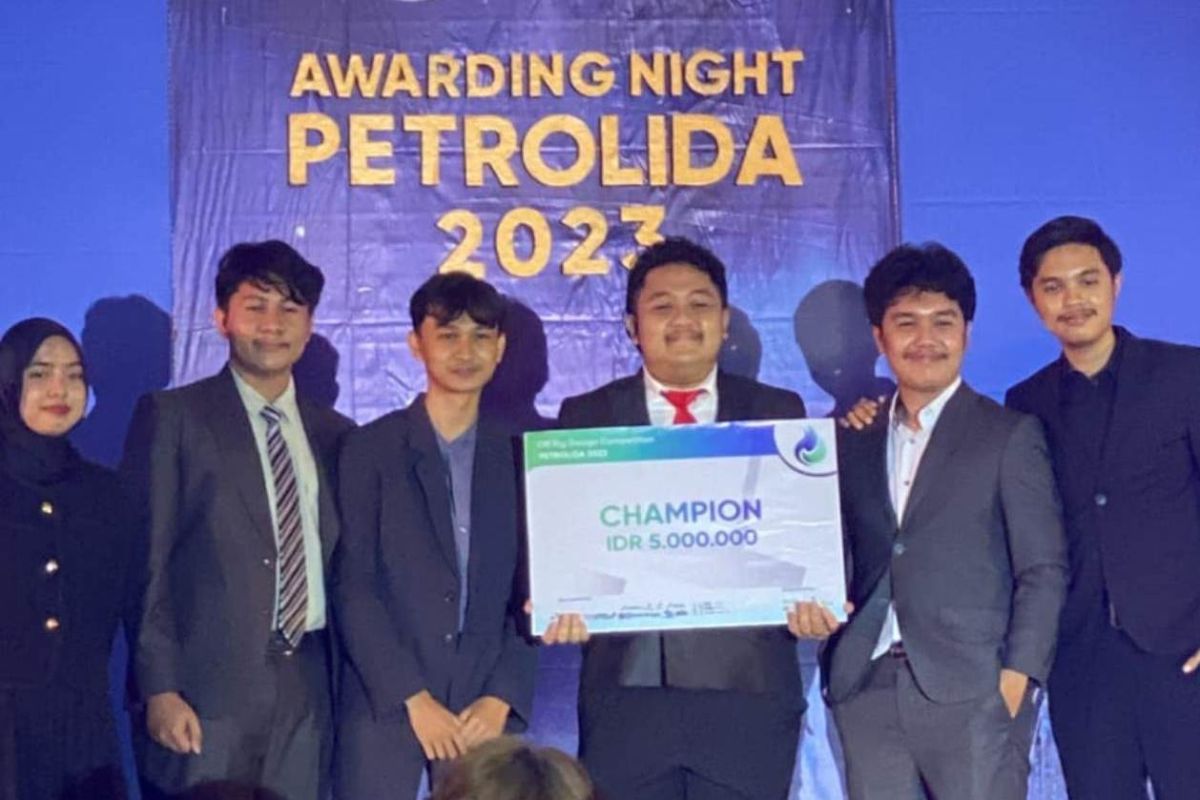 Mahasiswa FTUI juara pertama Petrolida Oil Rig Design Competition 2023