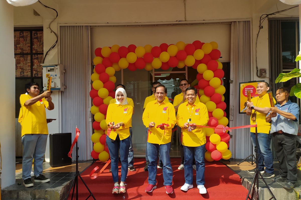Lanjutkan pelayanan lebih terdigitalisasi, 4 Gerai IM3 kembali siap melayani pelanggan di Banten dan Jakarta