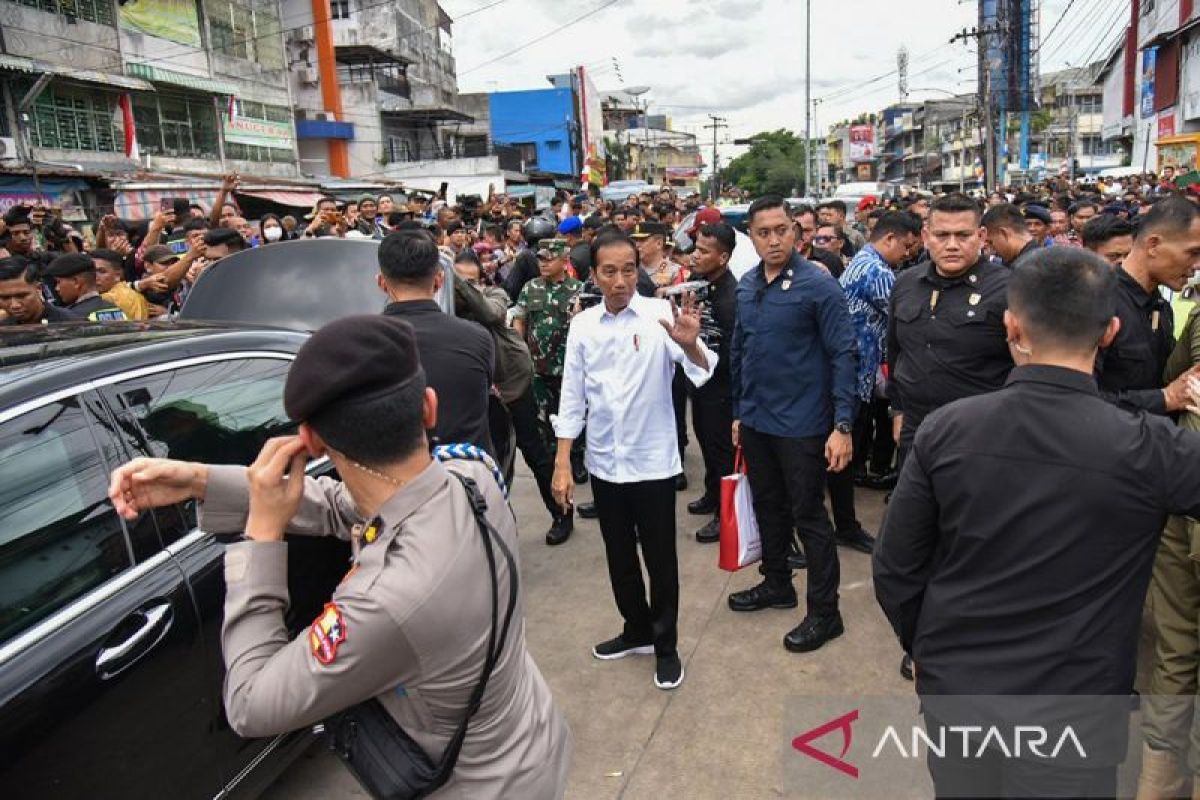 Jokowi sebut situasi politik sudah saling panas antarkawan sendiri
