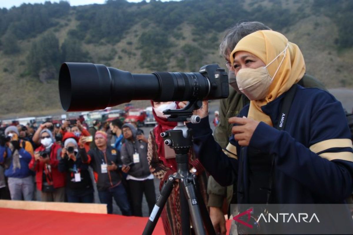 Khofifah ajak fotografer promosikan keindahan Jatim