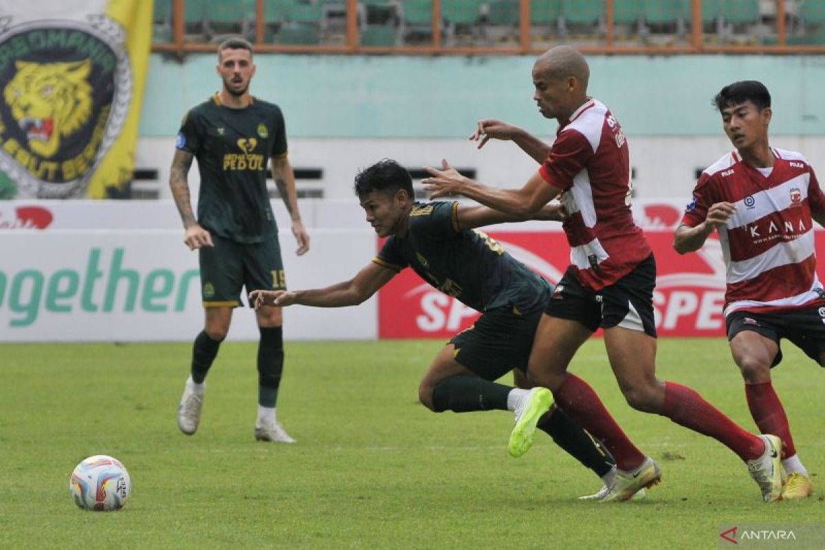 Liga 1: Debut Aji Santoso bersama Persikabo diwarnai kekalahan atas Madura United