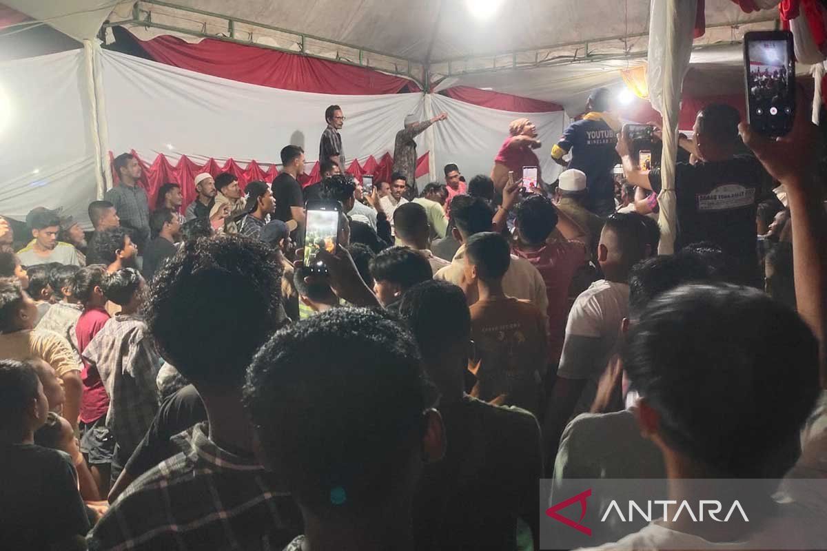 Ribuan warga Aceh Timur saksikan rapai daboh