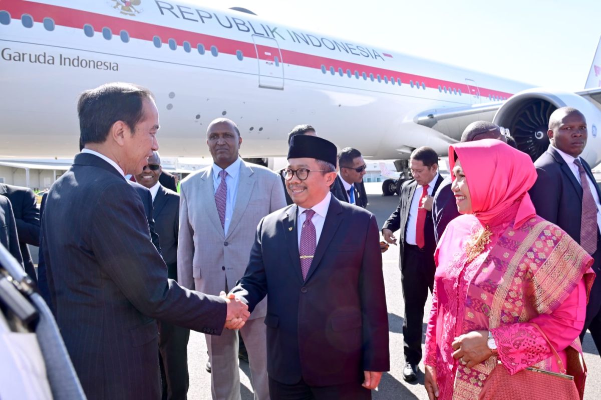 Presiden Joko Widodo tiba di Kenya