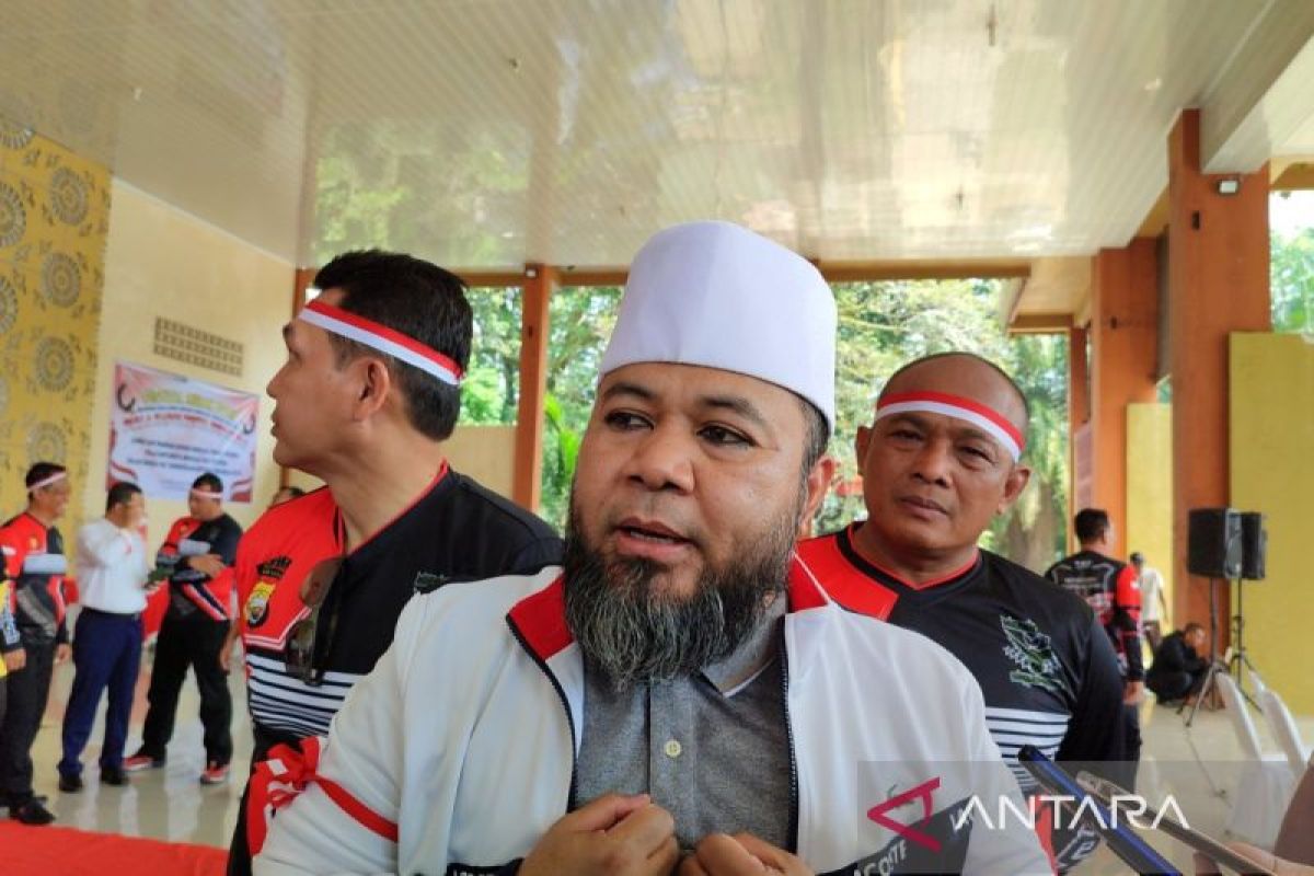 Wali Kota Bengkulu nonaktifkan Camat karena tak pasang bendera