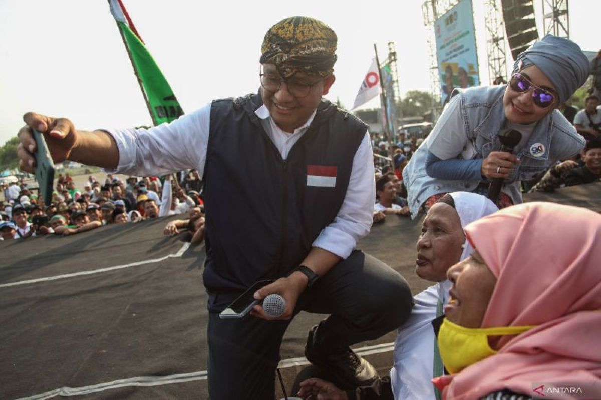 Hoaks! Megawati panik delapan partai menangkan Anies pada 2024