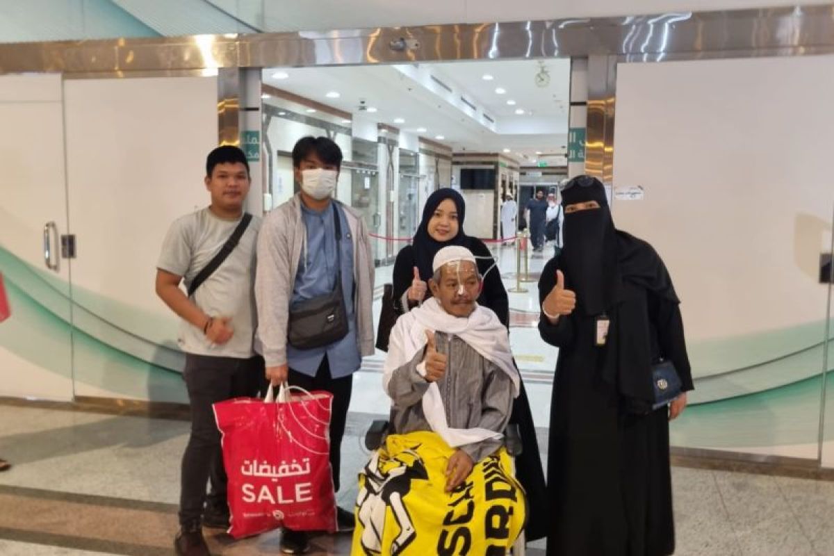 Delapan peserta haji dipulangkan ke Indonesia pasca operasional haji