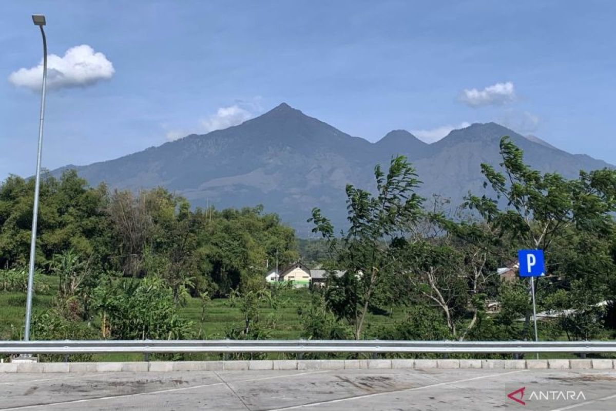 Pendakian Gunung Arjuno jalur Sumber Brantas Batu Jatim ditutup sementara