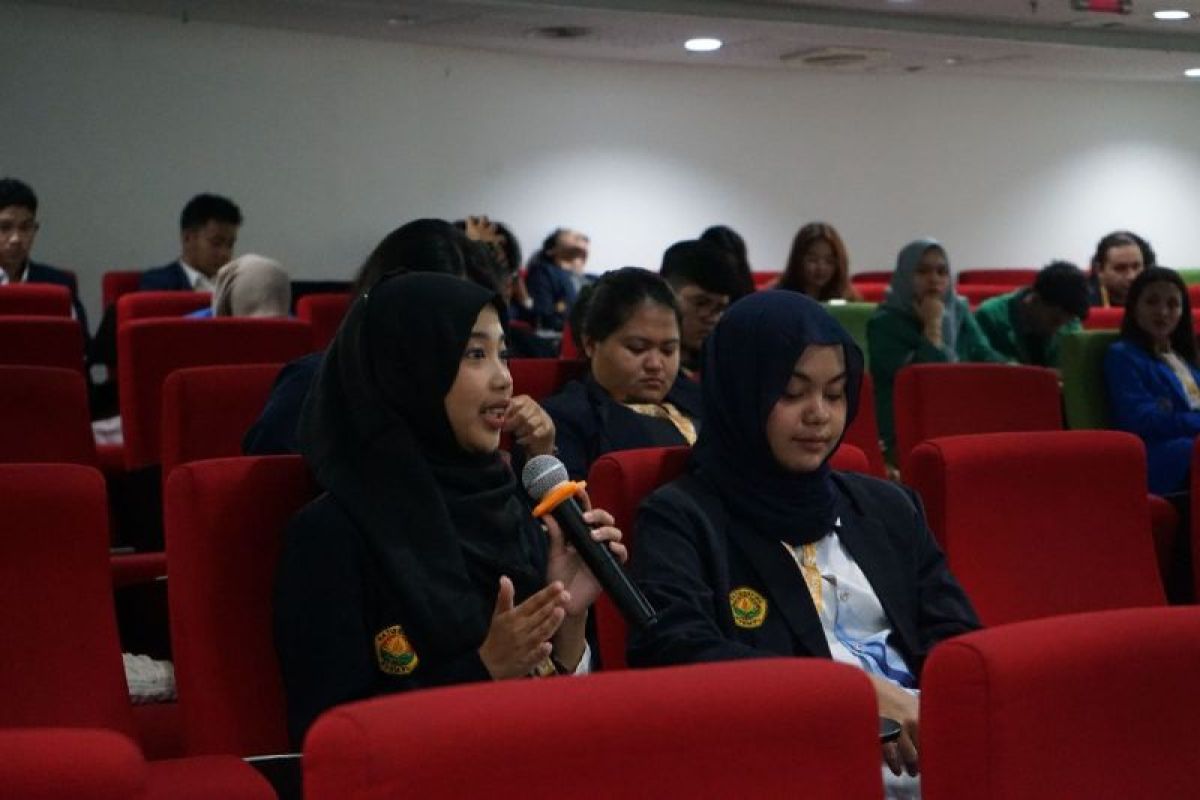 Dua mahasiswi Unej kuliah di AS dan Malaysia melalui Program IISMA