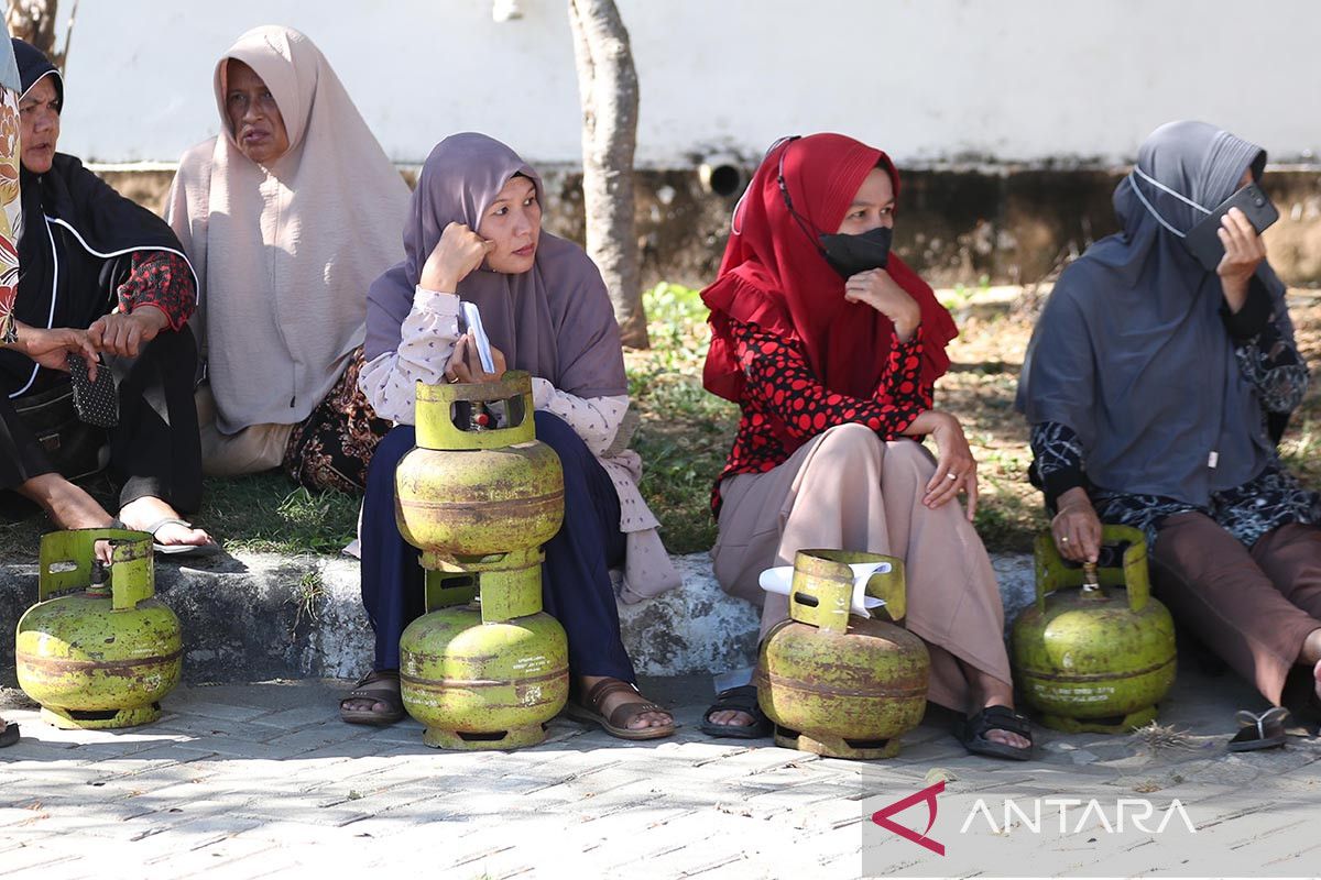 FOTO - Operasi pasar elpiji bersubsidi