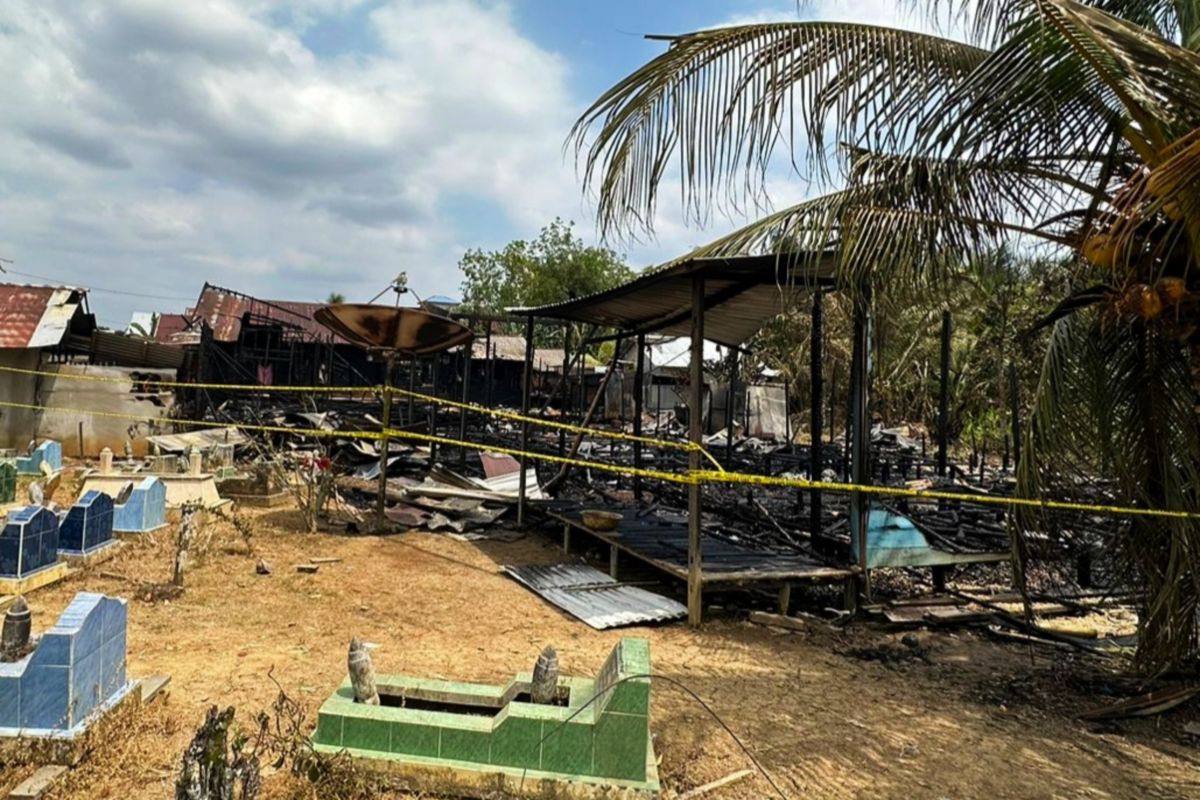 Lima rumah di Tapin terbakar, kerugian ditaksir ratusan juta