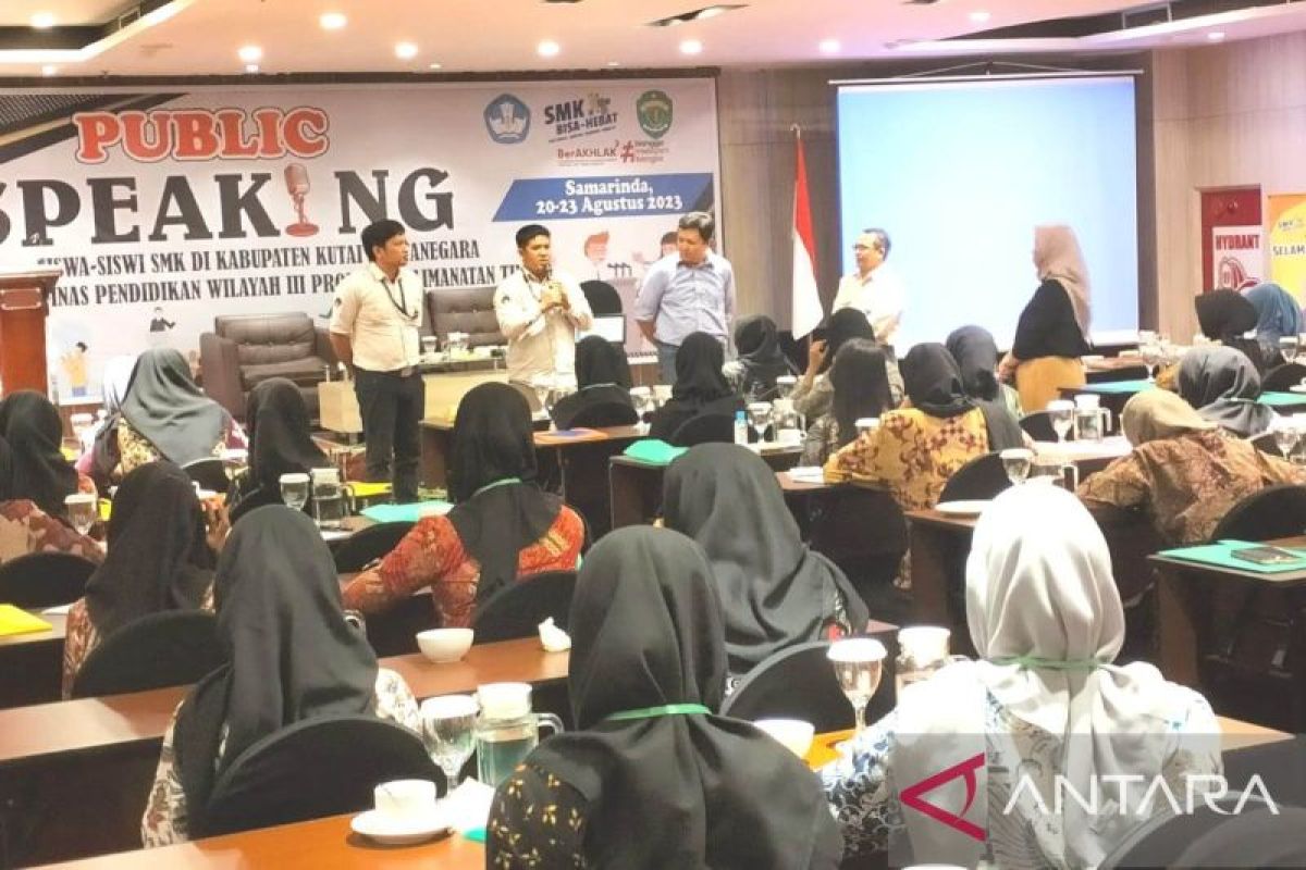 PAMA Baya Jadi Narasumber Bimtek Publik Speaking  SMK Se-Kukar