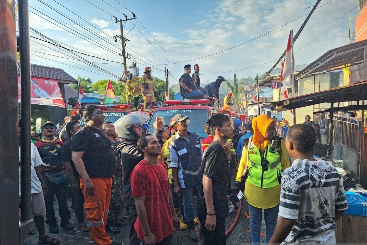 Kebakaran di Margo Mulyo Balikpapan hanguskan enam rumah