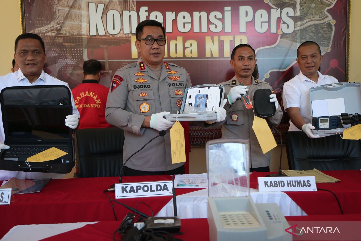 Polda NTB menyelesaikan kasus korupsi Marching Band dan Poltekkes Mataram