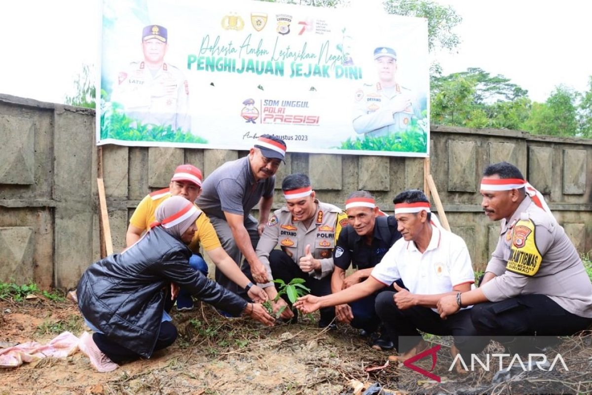 Polresta Ambon tanam 1.971 pohon berpartisipasi melestarikan negeri