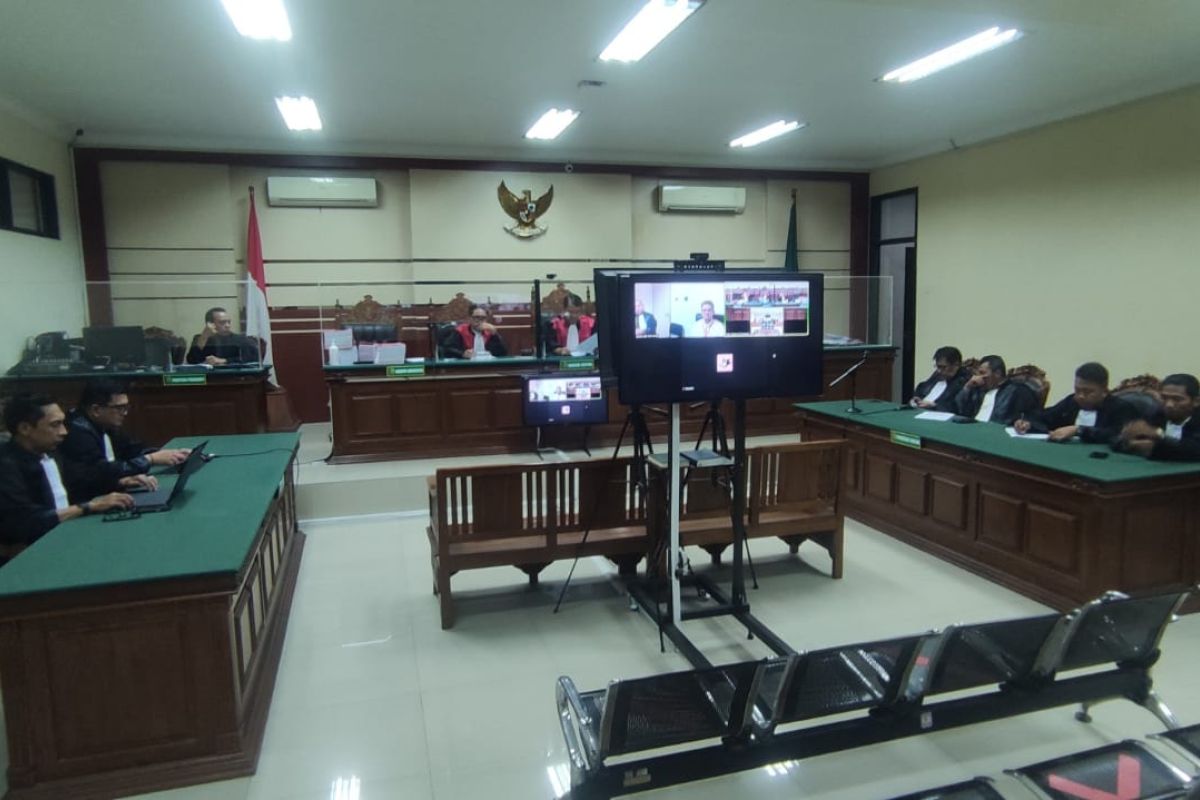 Bupati Bangkalan nonaktif divonis sembilan tahun penjara