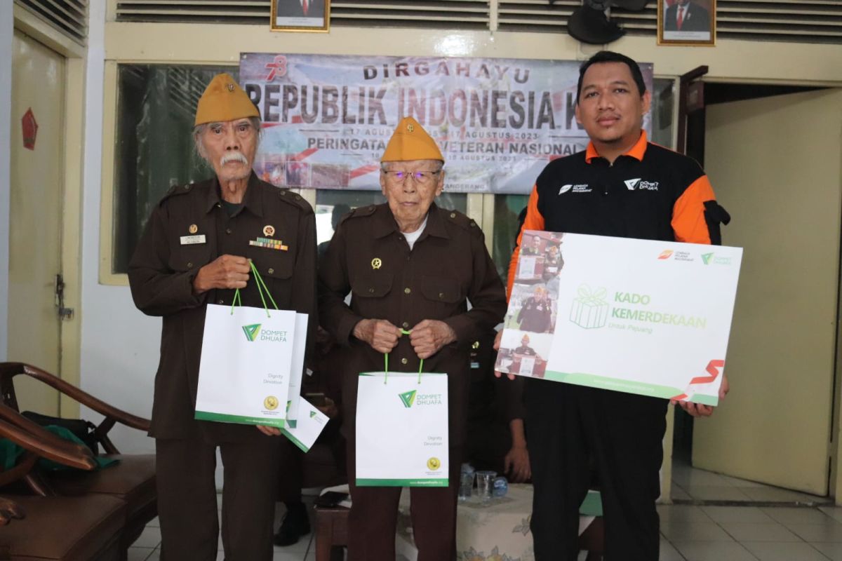 LPM Dompet Dhuafa salurkan kado kemerdekaan bagi veteran
