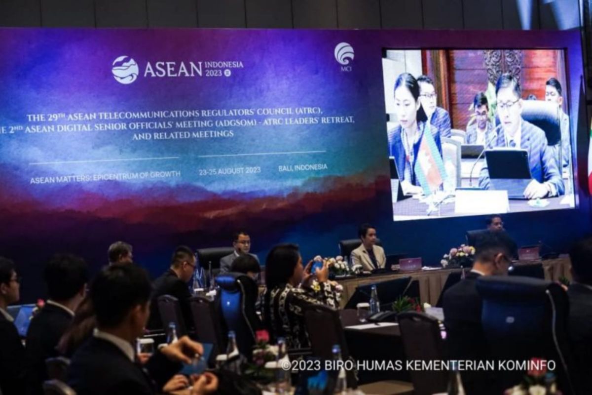 Indonesia urges ASEAN collaboration to close digital divide