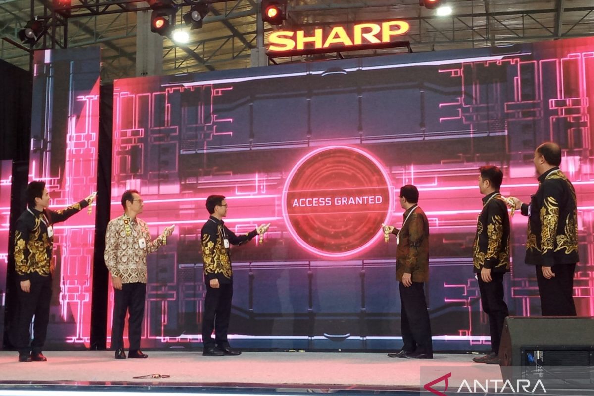 Sharp resmikan pabrik AC di Karawang