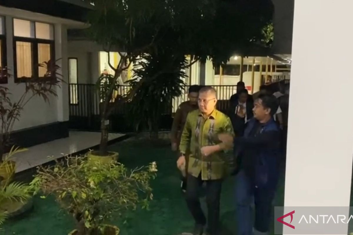 Mantan Wali Kota Kendari hadiri pemeriksaan di Kejati Sulawesi Tenggara