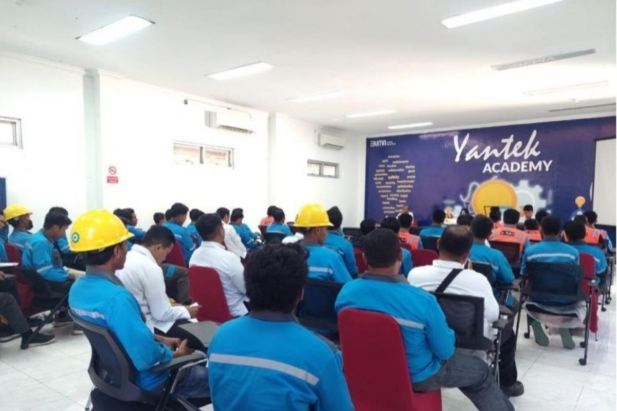 Optimalkan performa, PLN gelar upskilling petugas pelayanan teknik